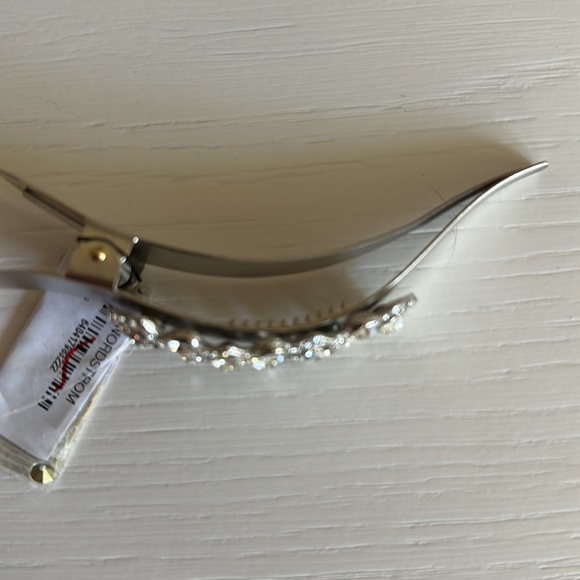 Ficcare Maximas Victorian Crystal Embellished Hair Clip - Picture 6 of 6